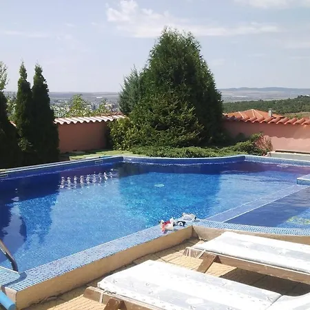 Vp Intsaraki Saint Vlas Villa
